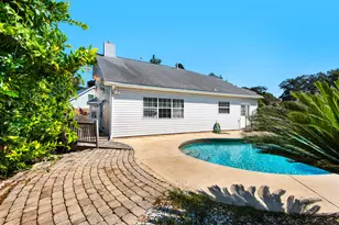 880 Brande Ct, Shalimar, FL 32579 - Photo 6