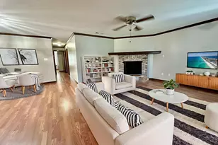 451 W Park Dr, Mary Esther, FL 32569 - Photo 8