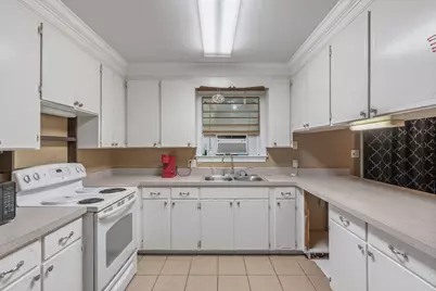 6436 Spruce Street, Milton, FL 32570 - Photo 8