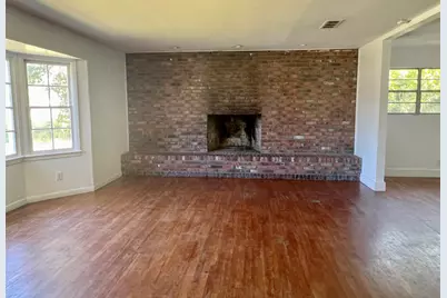 6702 White Oak Drive, Pensacola, FL 32503 - Photo 2