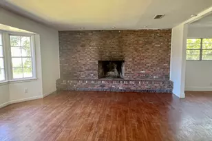 6702 White Oak Dr, Pensacola, FL 32503 - Photo 2