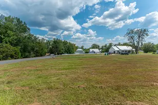 523 Landing Ave, Florala, AL 36442 - Photo 8