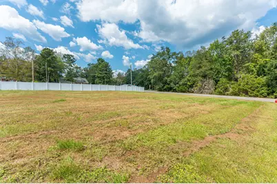 523 Landing Ave, Florala, AL 36442 - Photo 6