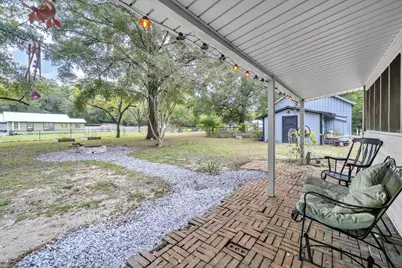226 S 19th Street S, Defuniak Springs, FL 32435 - Photo 8