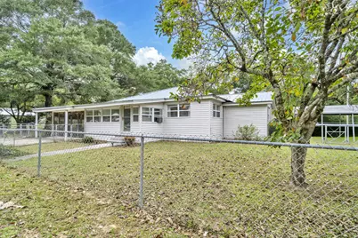 226 S 19th Street S, Defuniak Springs, FL 32435 - Photo 4