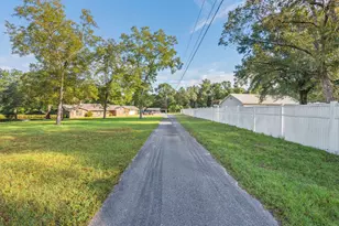 1260 E Chestnut Ave E, Crestview, FL 32536 - Photo 50