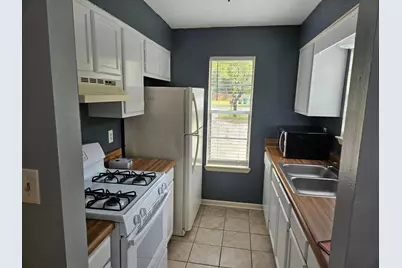 310 Redwood Avenue #A, Niceville, FL 32578 - Photo 2