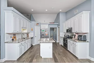 530 Vulpes Sanctuary Loop, Crestview, FL 32536 - Photo 10