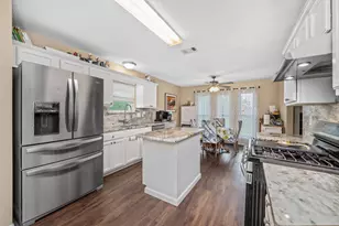 517 Tom Sawyer Ln, Crestview, FL 32536 - Photo 4