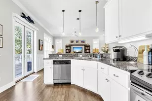 112 Carillon Ave, Panama City Beach, FL 32413 - Photo 18