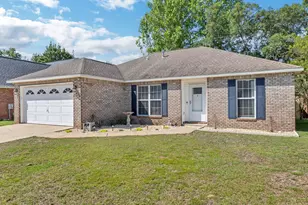 4501 W Parkwood Ln, Niceville, FL 32578 - Photo 1