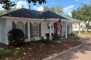 3863 Indian Trail, Destin, FL 32541 - Photo 2