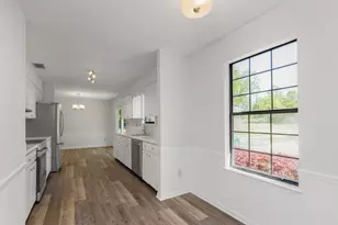 396 Lakeview Dr, Defuniak Springs, FL 32433 - Photo 16