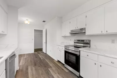 396 Lakeview Drive, Defuniak Springs, FL 32433 - Photo 14