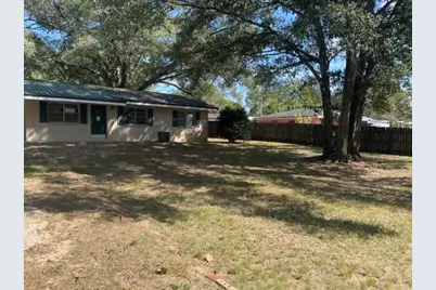 118 Peach Tree Street, Paxton, FL 32538 - Photo 6