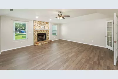 139 Meadow Woods Lane, Niceville, FL 32578 - Photo 6