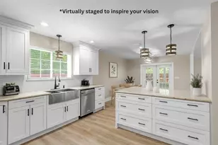 343 Oaklake Ln, Niceville, FL 32578 - Photo 2