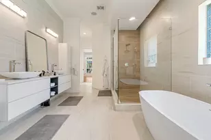 111 Troy Cir, Fort Walton Beach, FL 32547 - Photo 56