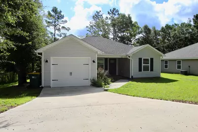 102 Windsor Drive, Crestview, FL 32539 - Photo 2