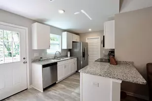 102 Windsor Dr, Crestview, FL 32539 - Photo 12