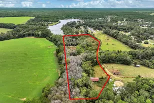 685 Pinewood Dr, Defuniak Springs, FL 32433 - Photo 1