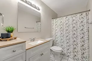 413 Emerald Pointe Dr, Mary Esther, FL 32569 - Photo 44