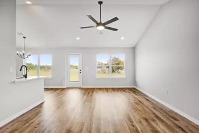 3205 Liz Court, Crestview, FL 32539 - Photo 2