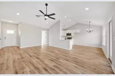 3205 Liz Court, Crestview, FL 32539 - Photo 4