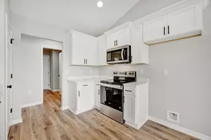 3205 Liz Ct, Crestview, FL 32539 - Photo 10