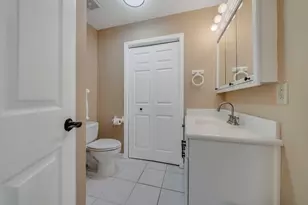 21926 Lakeview Dr, Panama City Beach, FL 32413 - Photo 32