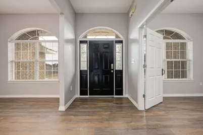 2111 Hagood Loop, Crestview, FL 32536 - Photo 8