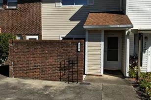 210 Sharon Ct, Mary Esther, FL 32569 - Photo 1