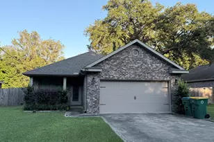 923A NW Central Ave NW, Fort Walton Beach, FL 32547 - Photo 1