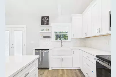 410 W Pine Street W, Mary Esther, FL 32569 - Photo 16