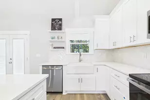 410 W Pine Street W, Mary Esther, FL 32569 - Photo 16