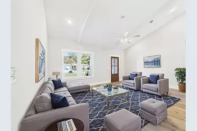 410 W Pine Street W, Mary Esther, FL 32569 - Photo 6