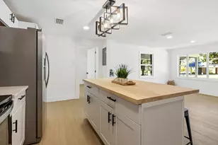 42 Roosevelt Ave, Defuniak Springs, FL 32435 - Photo 6