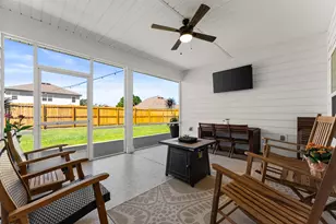 53 Siesta Cir, Freeport, FL 32439 - Photo 4