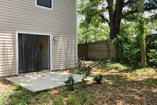 205 Marquette St, Niceville, FL 32578 - Photo 16