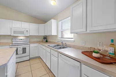 6359 Heronwalk Drive, Gulf Breeze, FL 32563 - Photo 10