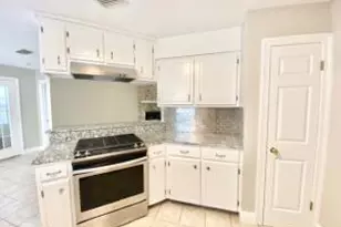 102 Midland Ct, Niceville, FL 32578 - Photo 6