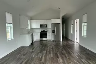 524 N Raphael Road N, Defuniak Springs, FL 32433 - Photo 4