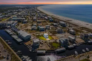 121 Miramar Dr, Mexico Beach, FL 32456 - Photo 1