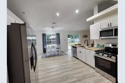 7271 Mossy Oaks Drive, Navarre, FL 32566 - Photo 10