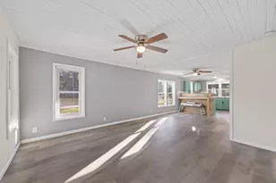 198 E 1st Ave E, Crestview, FL 32536 - Photo 6