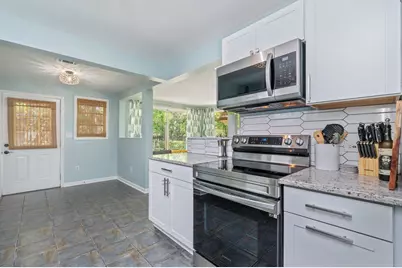 226 NE Bradley Drive NE, Fort Walton Beach, FL 32547 - Photo 6