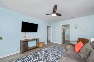 226 NE Bradley Dr NE, Fort Walton Beach, FL 32547 - Photo 4