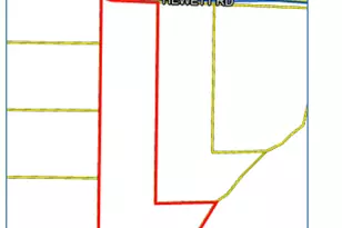 607 Hewett Rd, Defuniak Springs, FL 32435 - Photo 2