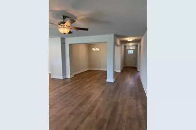 197 Ridgeway Circle, Crestview, FL 32536 - Photo 4