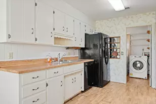 232 Lakeside Ln, Mary Esther, FL 32569 - Photo 8